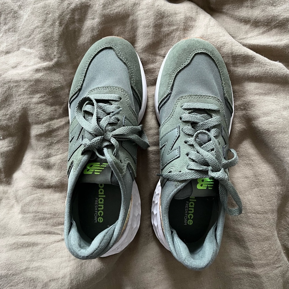 New balance womens shoes 6